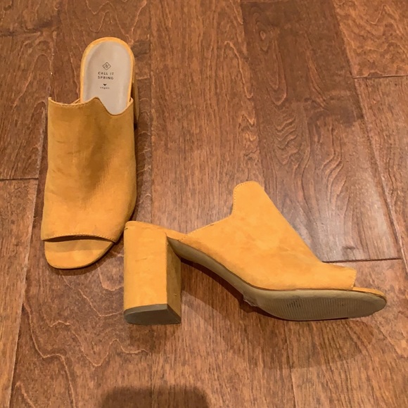 Yellow Spring Heels - Picture 2 of 2